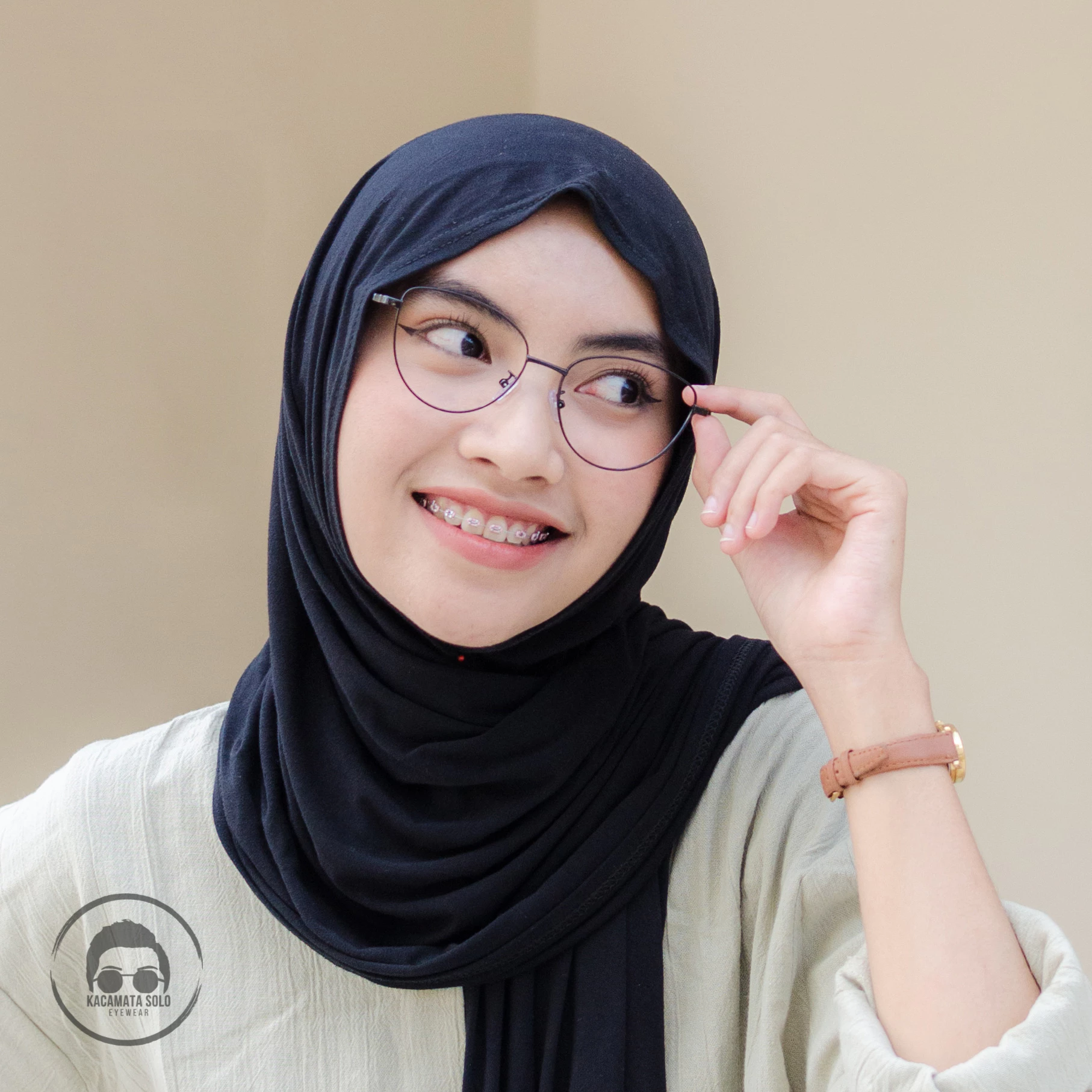Kacamata untuk pekerja kantoran